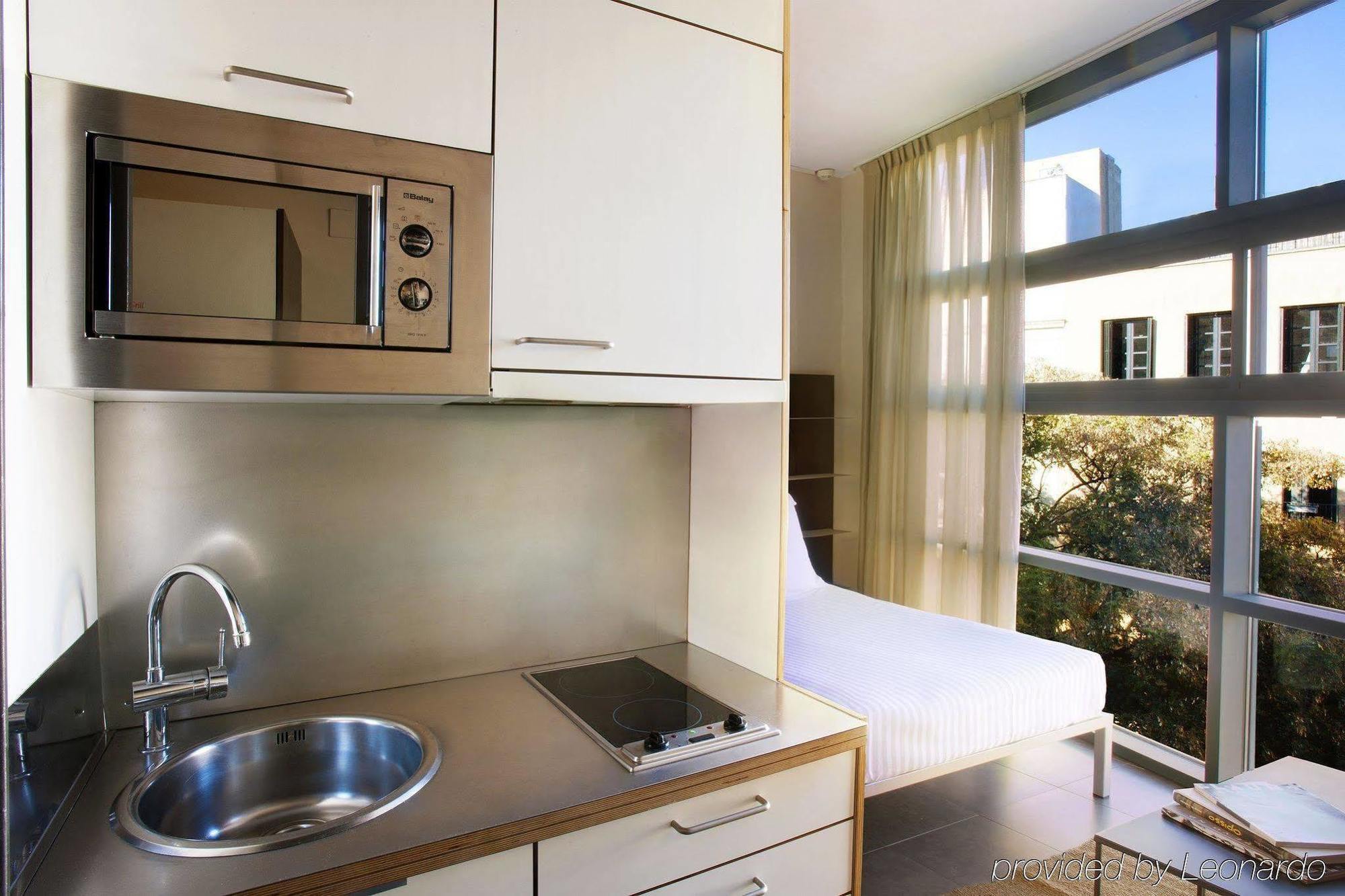 อพาร์ตโฮเทล อายาดา 3* Aparthotel บาร์เซโลนา ภายนอก รูปภาพ